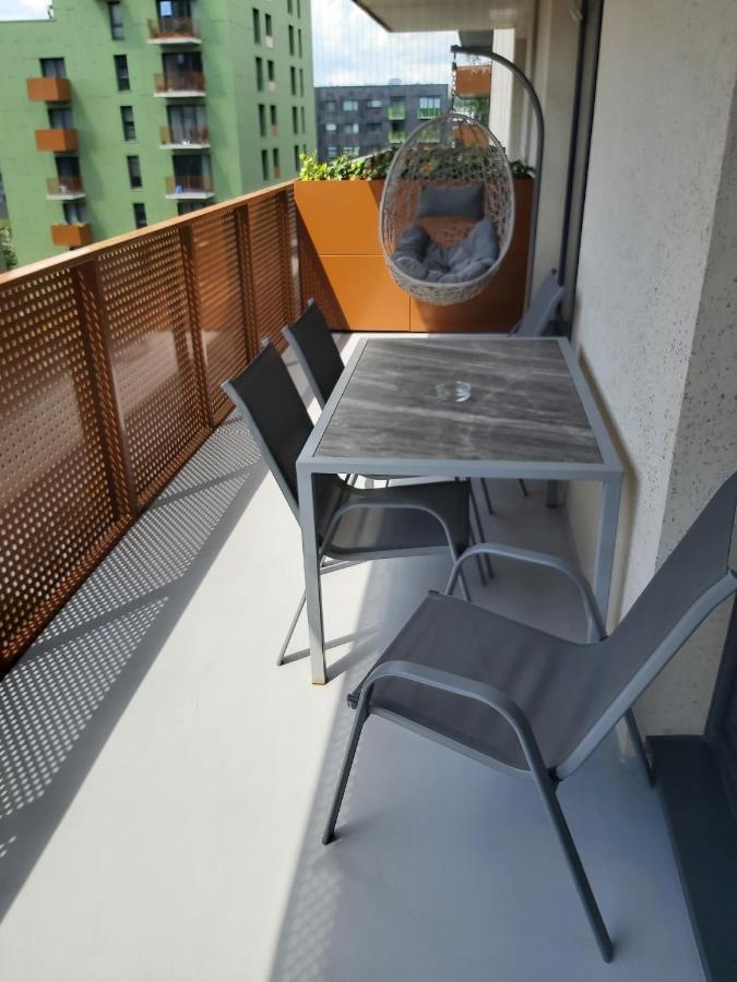 Wizjonerow Luxury Apartment & Garage Krasków Eksteriør bilde